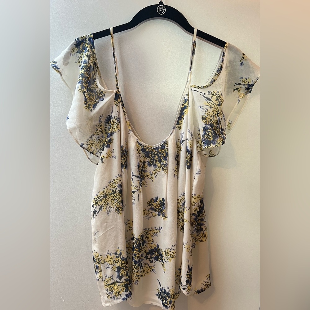 Join off the shoulder blouse